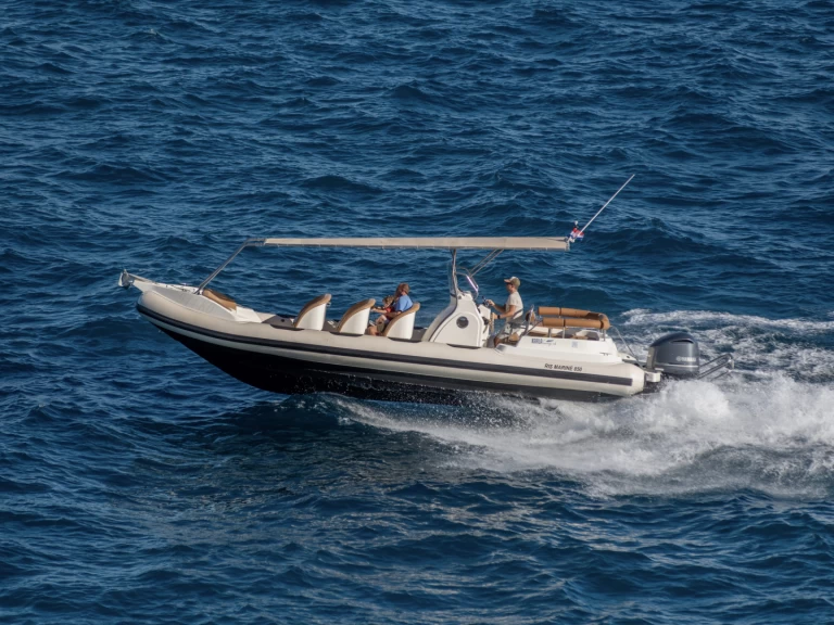 Alquiler Neumática Ris Marine con o sin  título de navegación