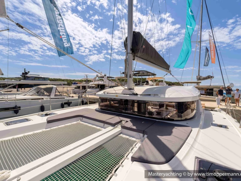 Alquiler de Catamarán, con o sin patrón Lagoon Pomer