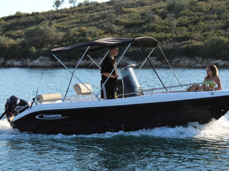 Alquiler Lancha Poseidon con o sin  título de navegación