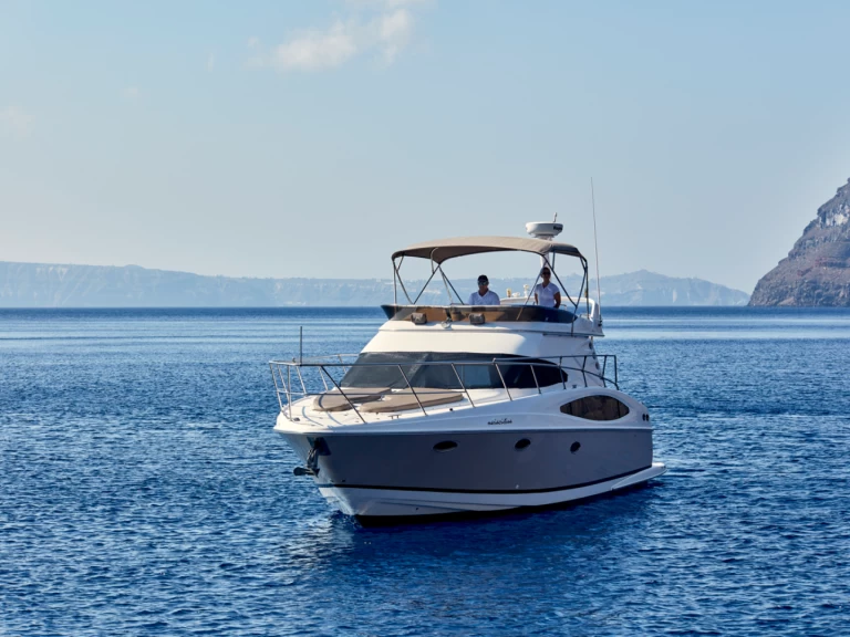 Alquiler Lancha en Lávrio - Régal Commodore 4260