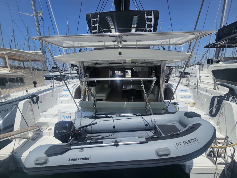 Alquiler de Catamarán, con o sin patrón Bali Álimos