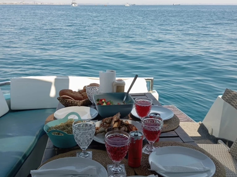 Alquiler de barcos Antalya (City) barato de Princess 20 M