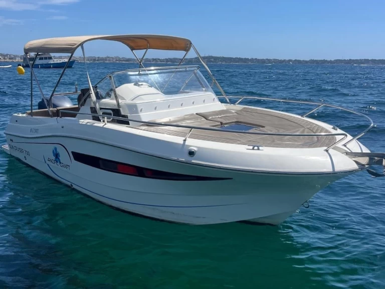 Alquiler de barcos Gapeau barato de Pacific Craft 625 Open