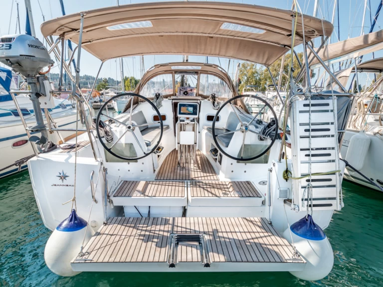 Jeanneau Sun Odyssey 349 de alquiler a Gouviá