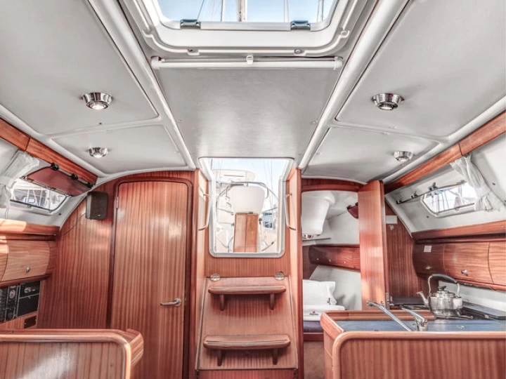 Alquiler de Bavaria Bavaria 32 en Gouviá