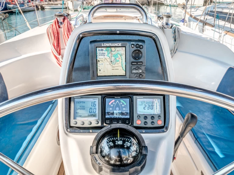 Alquiler de embarcaciones Bavaria Bavaria 33 enGouviá en Samboat