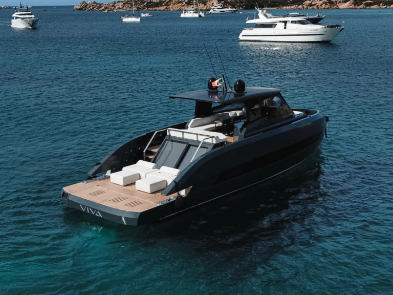 Alquiler de barcos Poltu Quatu barato de S05.3