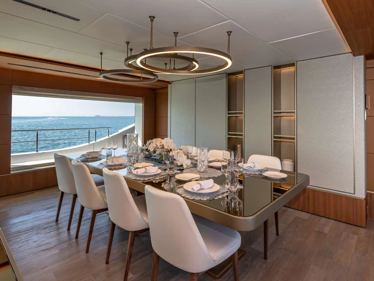 Alquiler de Yate de lujo, con o sin patrón Gulf Craft - Majesty Yachts San Diego