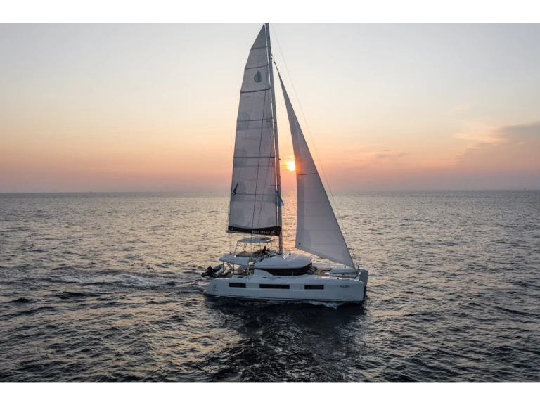 Alquiler de embarcaciones Lagoon Lagoon 50 enÁlimos en Samboat