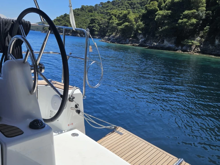 Alquiler de Velero, con o sin patrón Jeanneau Dubrovnik