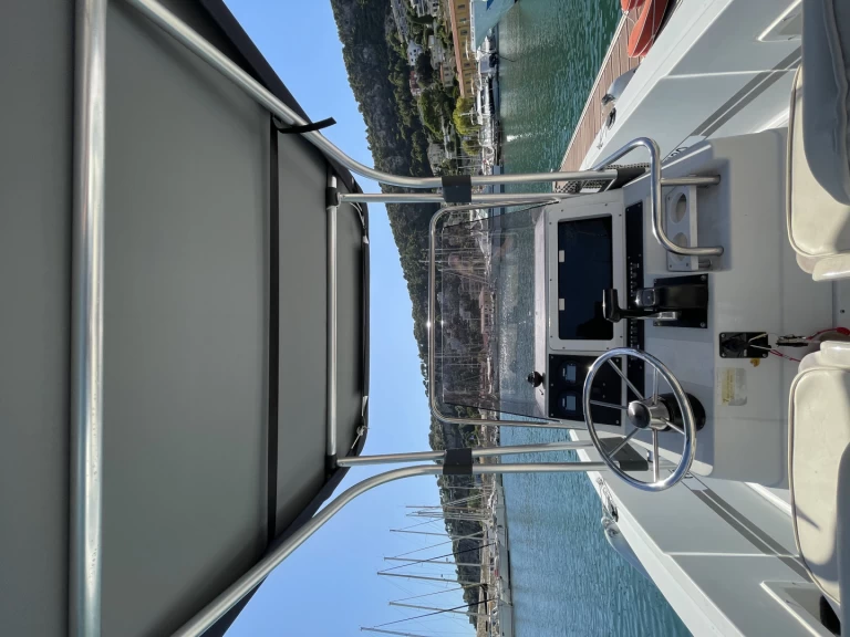 Alquiler de Four Winns Quest 207 en Mandelieu-la-Napoule