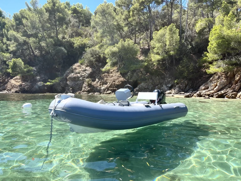 Alquiler de embarcaciones Four SEAS  RIB ALU 360 enLe Lavandou en Samboat