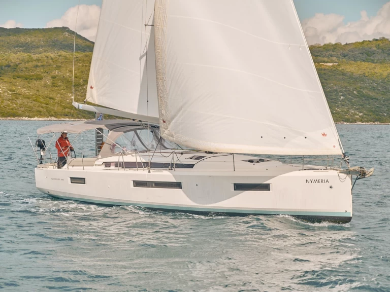 Alquiler de Jeanneau Sun Odyssey 440 en Álimos