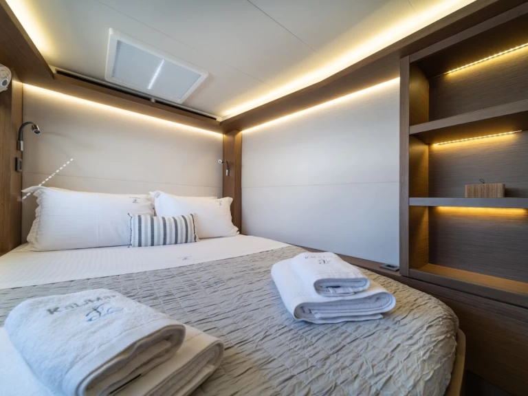 Catamarán para alquilar Álimos al mejor precio