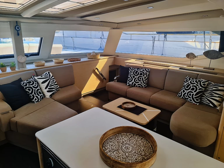 Alquiler Catamarán Fountaine Pajot con o sin  título de navegación