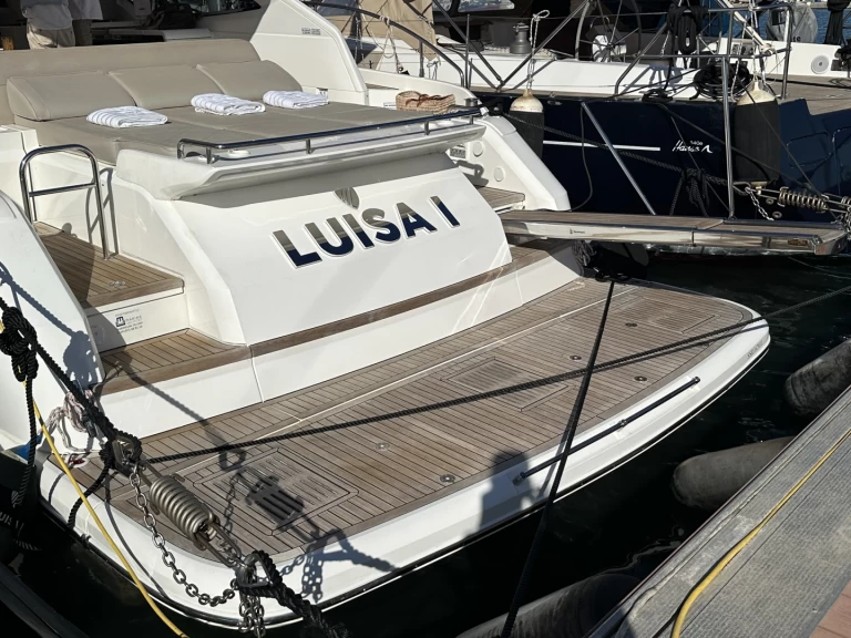 Alquiler Lancha Fairline con o sin  título de navegación