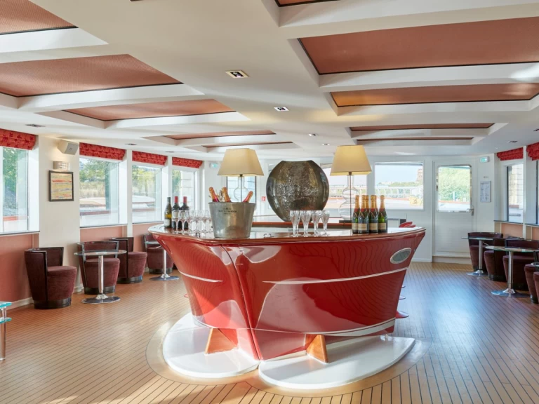Alquiler de embarcaciones Clipper Paris enParis en Samboat