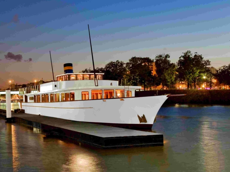 Casa flotante para alquilar Paris al mejor precio