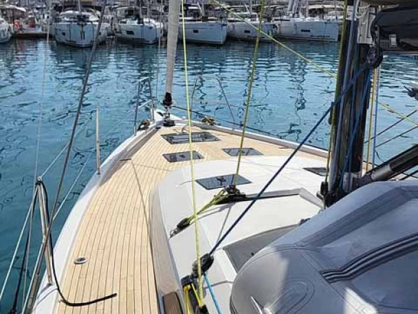 Alquiler de Dufour Dufour 41 Performance en Trogir