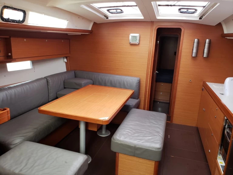 Alquiler Velero Dufour con o sin  título de navegación