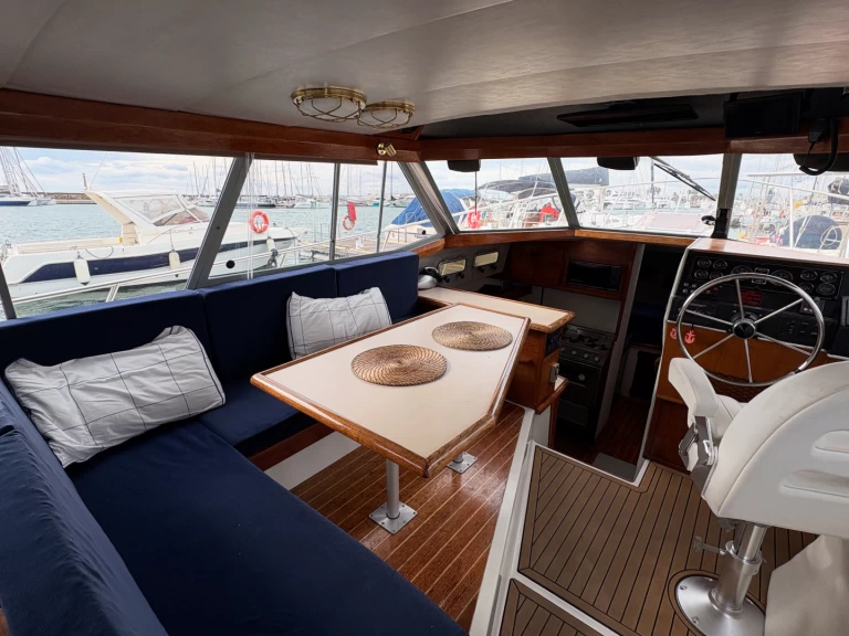 Alquiler Lancha Bayliner con o sin  título de navegación