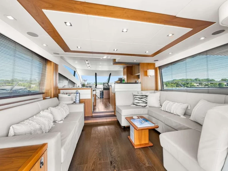 Sunseeker Guardian of the Sea de alquiler a Port Washington