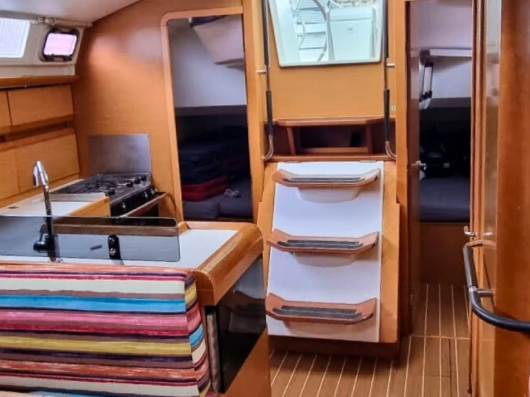 Alquiler de Jeanneau Sun Odyssey 409 en Rhodes (Ciudad)