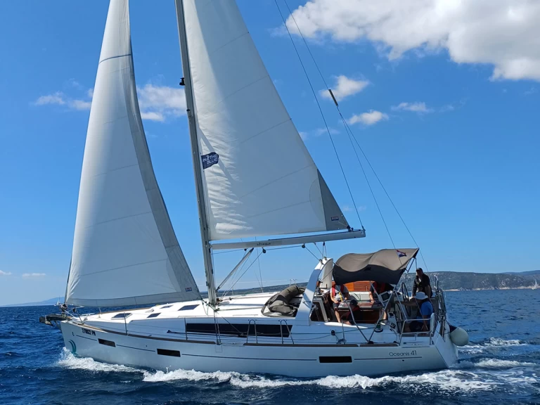 Alquiler de Bénéteau Oceanis 41.1 en Primošten