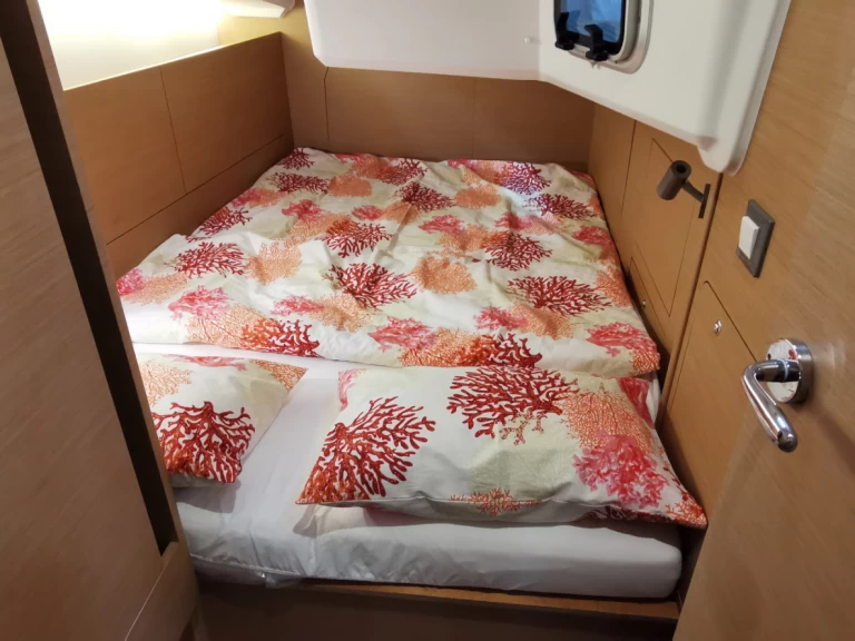 Alquiler Velero Jeanneau con o sin  título de navegación