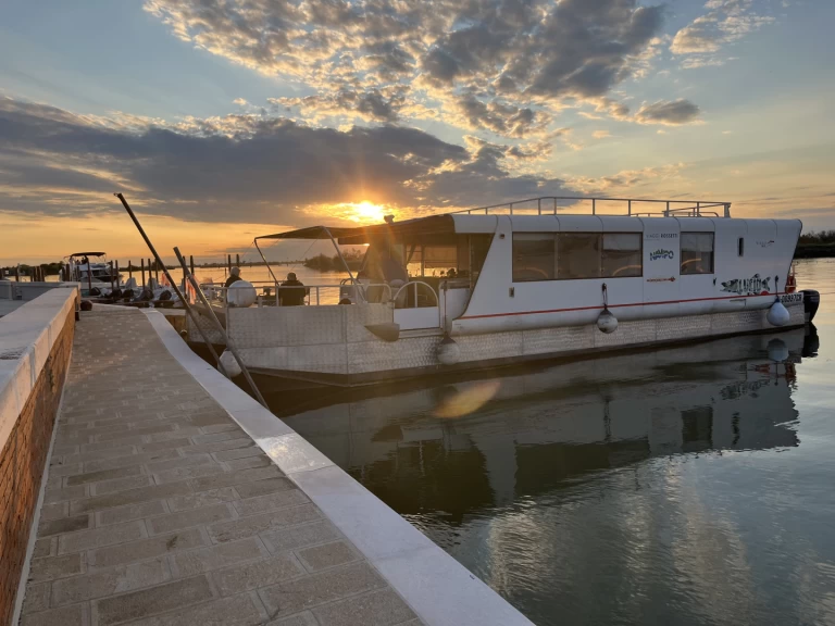 Alquiler Cremona - NAVI 53 HB 16:50 en SamBoat