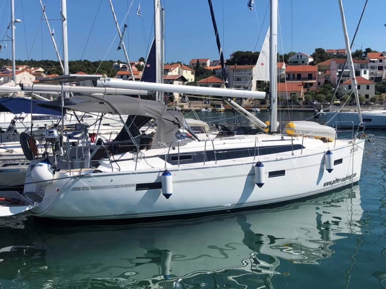 Alquiler de Velero, con o sin patrón Bavaria Murter-Kornati