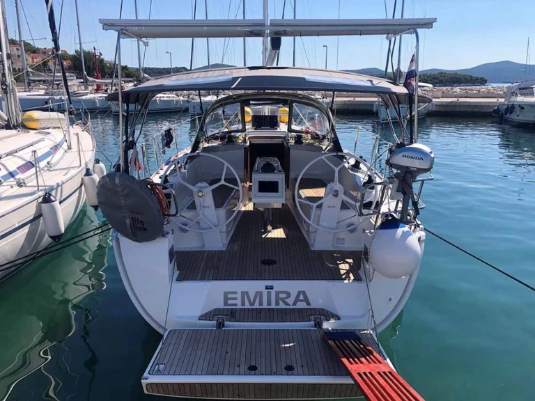 Alquiler Velero Bavaria con o sin  título de navegación