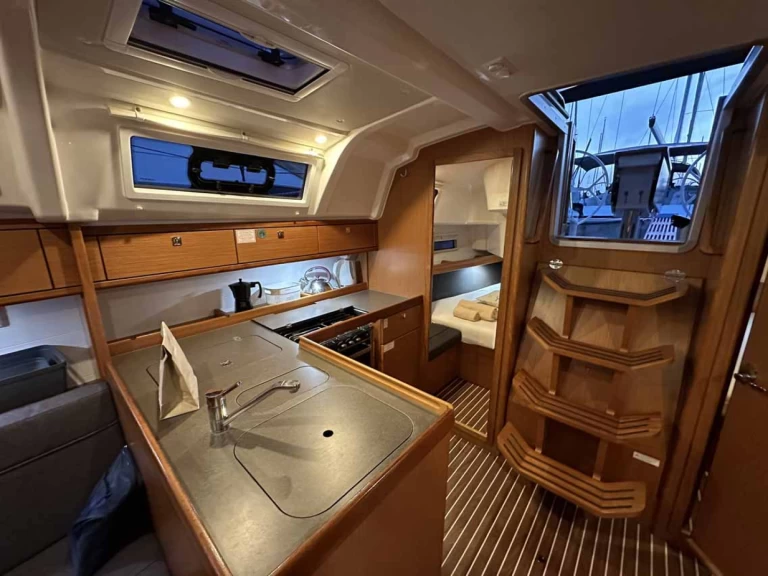Alquiler Murter-Kornati - Bavaria Cruiser 37 en SamBoat