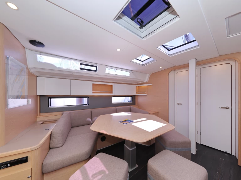 Alquiler de embarcaciones Dufour Dufour 44 enTrogir en Samboat