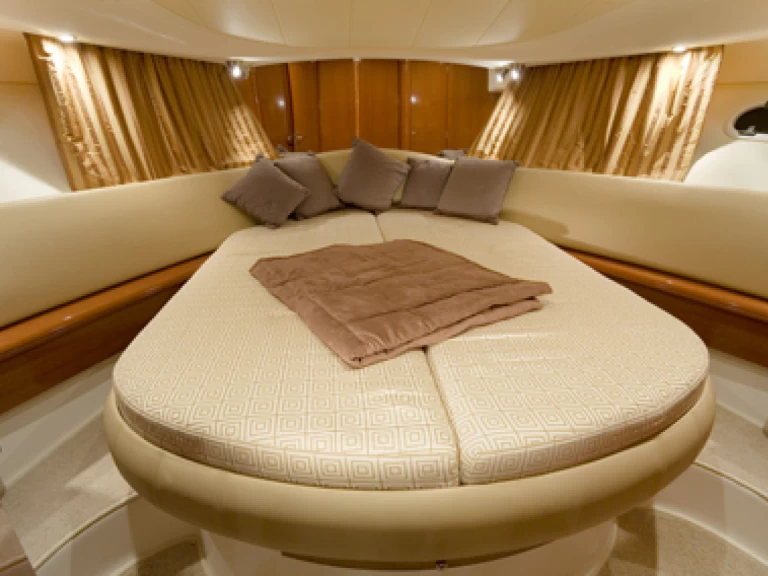 Alquiler de barcos Panaji barato de Prestige 36