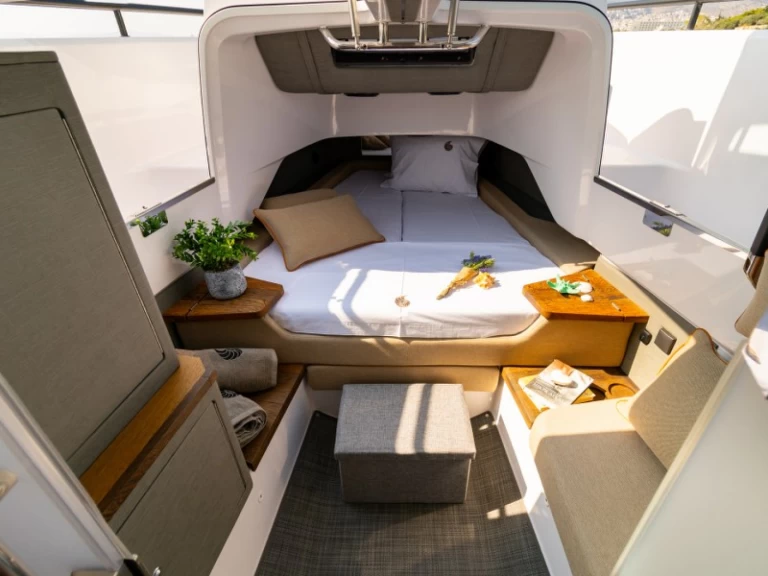 Lancha para alquilar Lagonisí al mejor precio