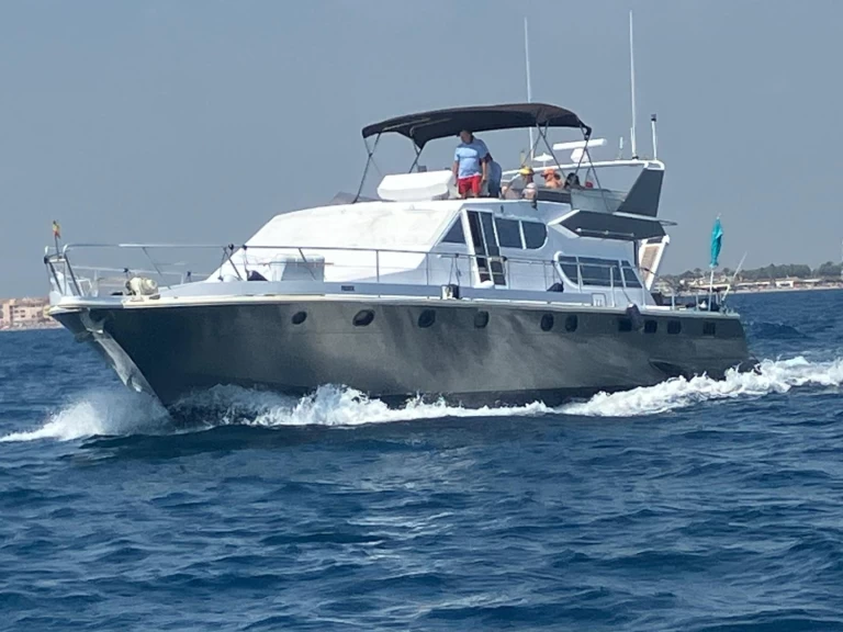 Alquiler Yate de lujo en Santa Margarida - Guy Couach Guy Couach 1800 Fly