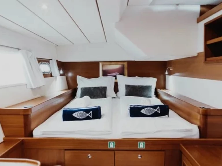 Alquiler de barcos La Ciotat barato de Lagoon 570