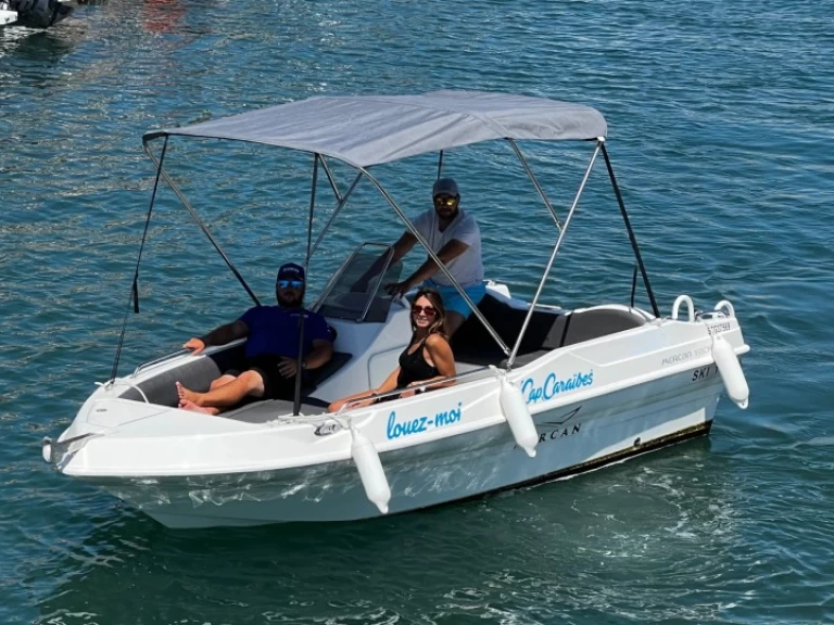 Alquiler Yate de lujo Mercan con o sin  título de navegación