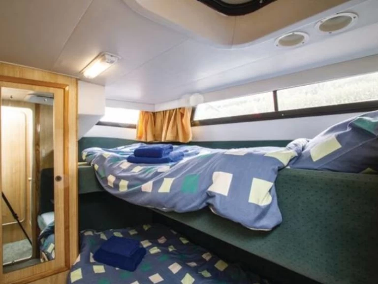 Alquiler de Lancha, con o sin patrón Le Boat Spean Bridge