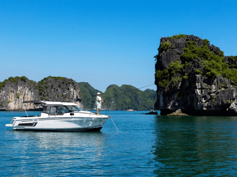 Alquiler de Jeanneau Merry Fisher 795 en Hạ Long