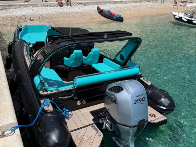 Alquiler de Aquamax 27 en Bol