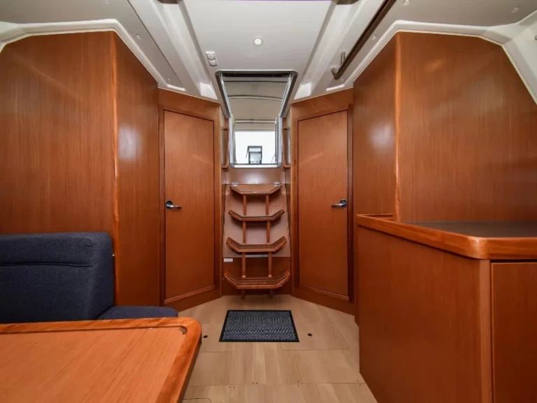 Velero para alquilar Barcelona al mejor precio