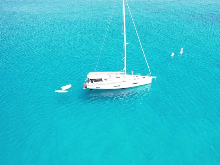 Alquiler de Bénéteau Oceanis 60 en Hyères