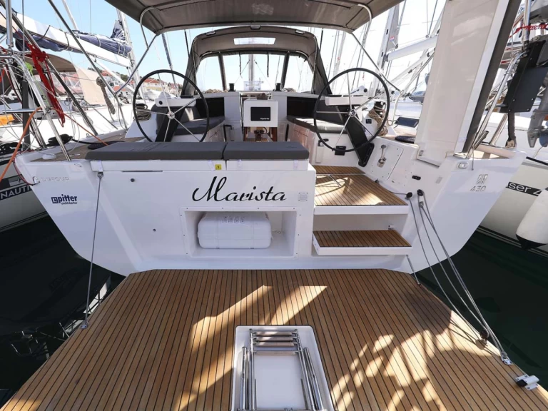 Dufour Dufour 430 de alquiler a Murter-Kornati