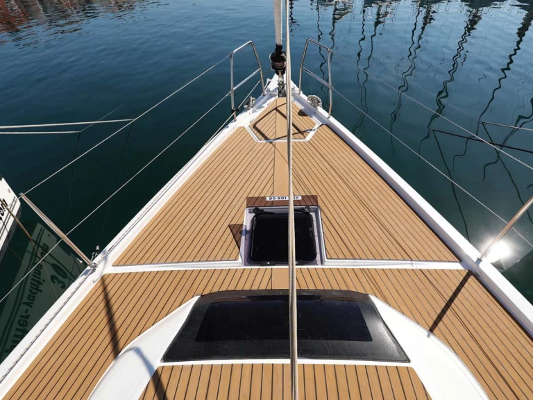 Velero para alquilar Murter-Kornati al mejor precio