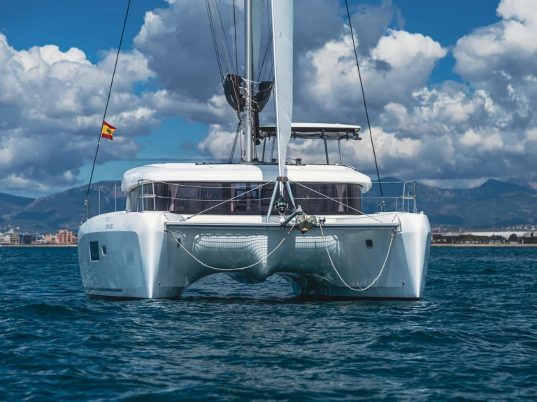 Alquiler de embarcaciones Lagoon Lagoon 42 enPula en Samboat