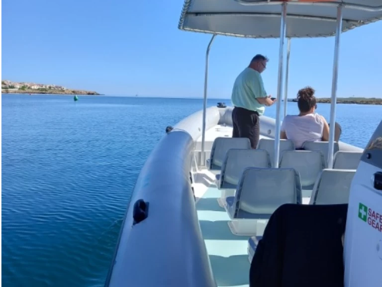 Alquiler Neumática Hydrosport con o sin  título de navegación