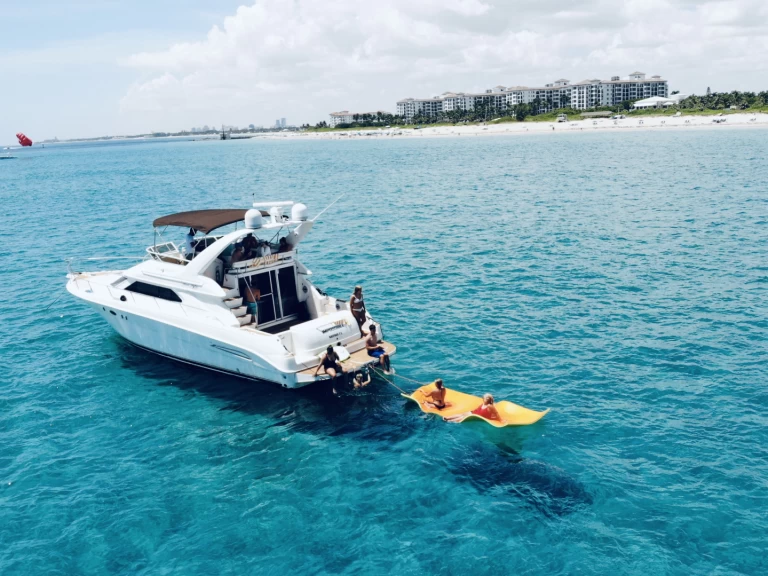 Yate de lujo para alquilar West Palm Beach al mejor precio