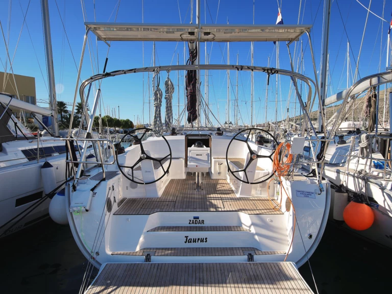 Alquiler de Velero, con o sin patrón Bavaria Biograd na Moru